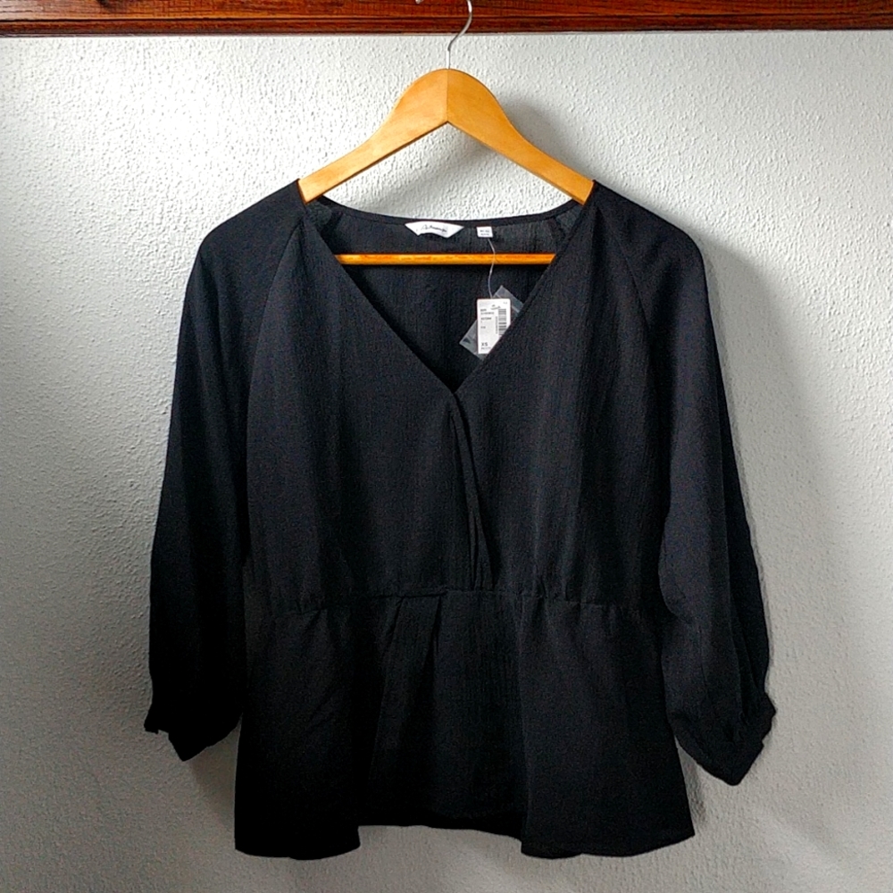 Reitmans V-Neck Blouse